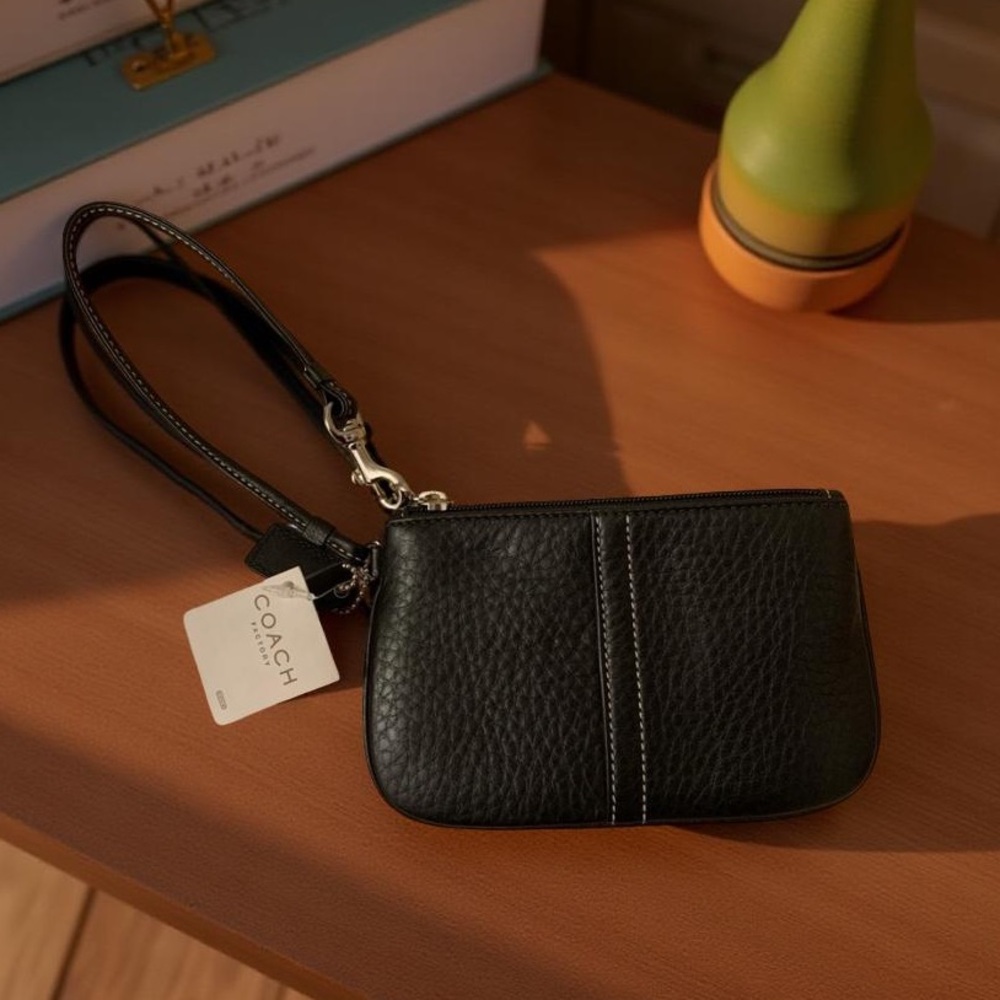 New Coach Small Black Wristlet